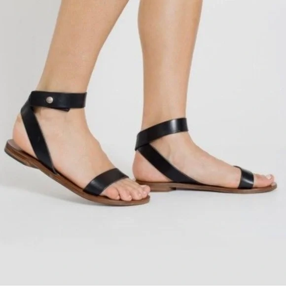 🌞🕶 Cute Strappy Sandals - Picture 2 of 3